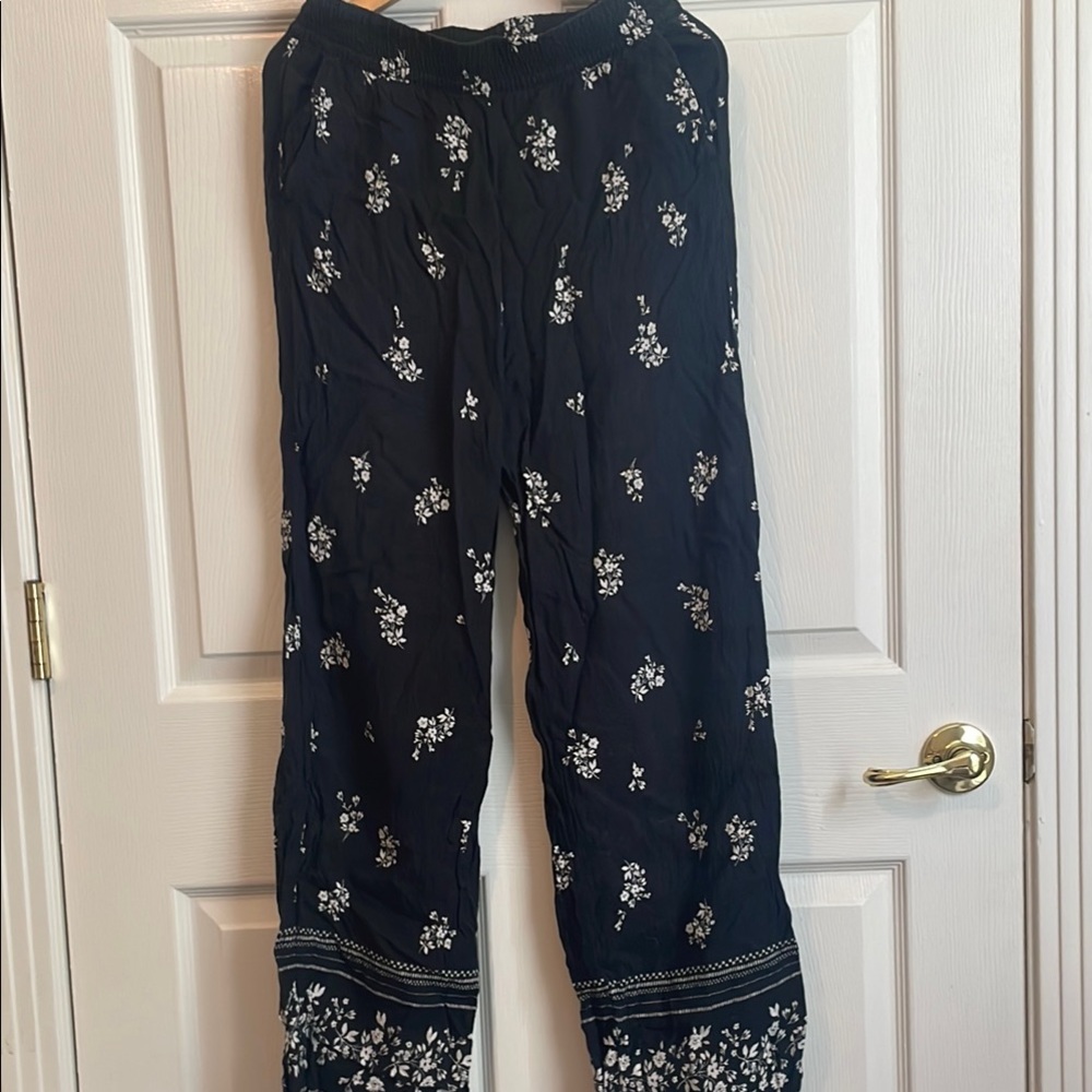 H&M Black Floral Pants